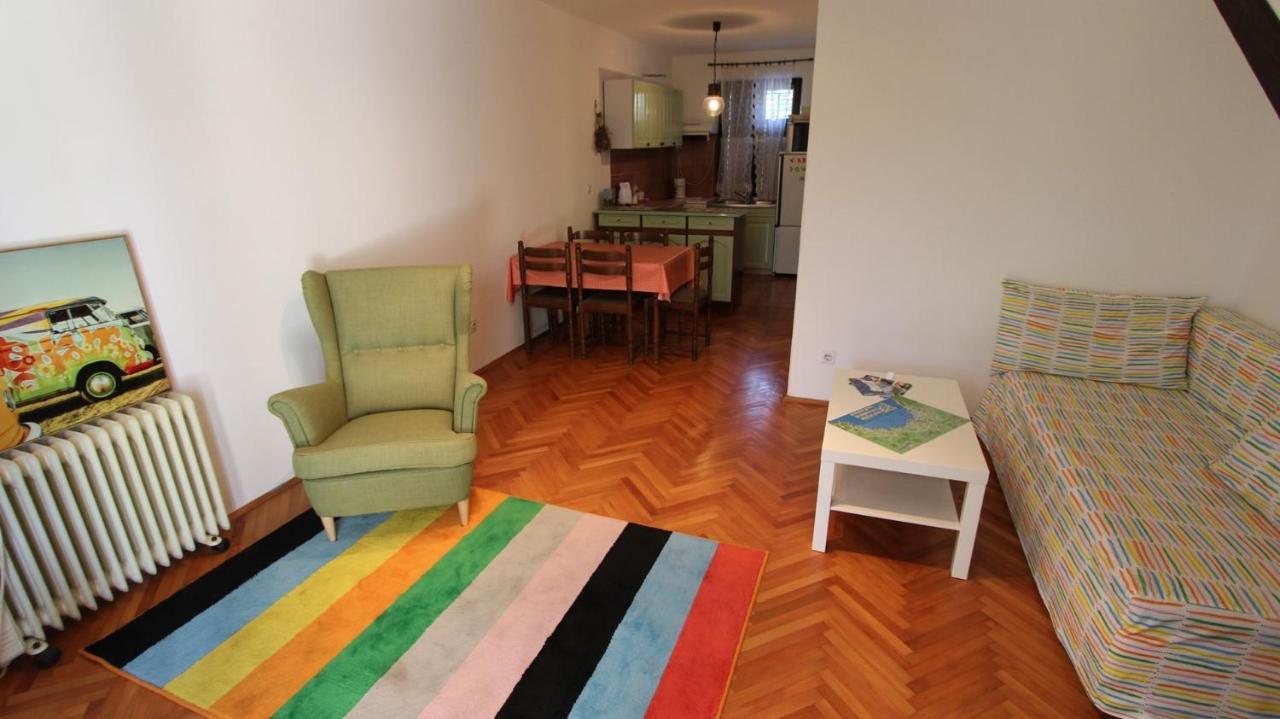 Apartment Gita Malinska Kültér fotó